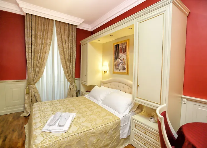 Dimora Frattina 4*