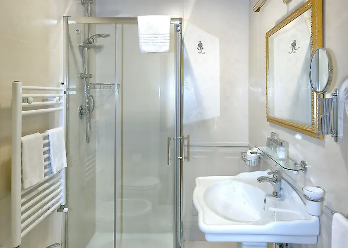 Dimora Frattina 4* Rome